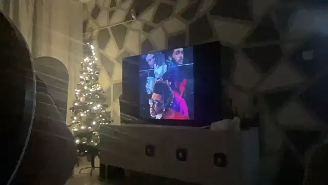 petitebeauty online show from December 2024 08:27:02 PM