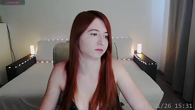 Kira Winner online show from January 2026 12:32:02 PM