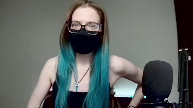 Snapshot of amber_candyfloss chatting on January 2025 02:42:01 AM amber candyfloss online show from January 2025 02:42:01 AM