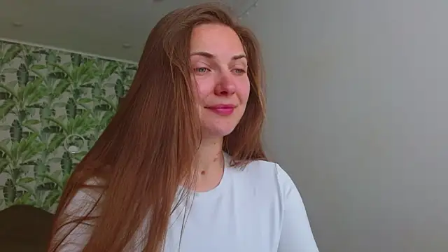Snapshot of Olivia_shine chatting on May 2026 04:18:01 AM Olivia shine online show from May 2026 04:18:01 AM