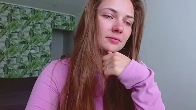 Snapshot of Olivia_shine chatting on May 2026 04:30:02 AM Olivia shine online show from May 2026 04:30:02 AM