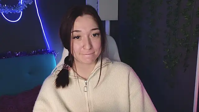 YasmineWest online show from December 2024 04:05:02 AM