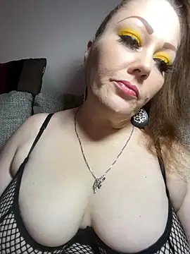 fatfabulous1981 online show from December 2025 11:10:02 PM