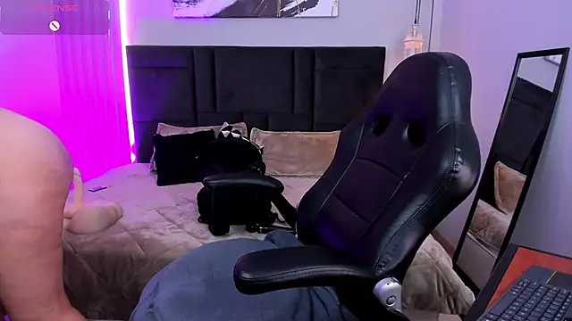 Tisha  lau online show from February 2026 02:02:02 PM