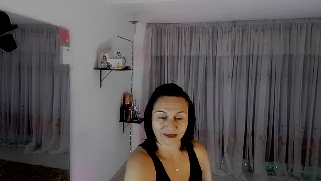 lollita 23  online show from November 2025 07:25:01 PM