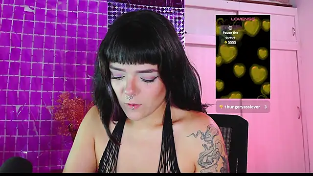 Snapshot of purple_em69 chatting on March 2025 02:10:01 AM purple em69 online show from March 2025 02:10:01 AM