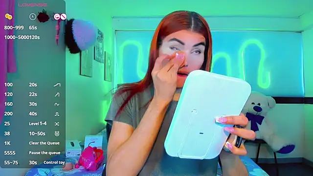 Jessica smith 1 online show from December 2025 11:28:02 AM