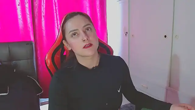 Noamartin  online show from December 2024 03:59:02 PM