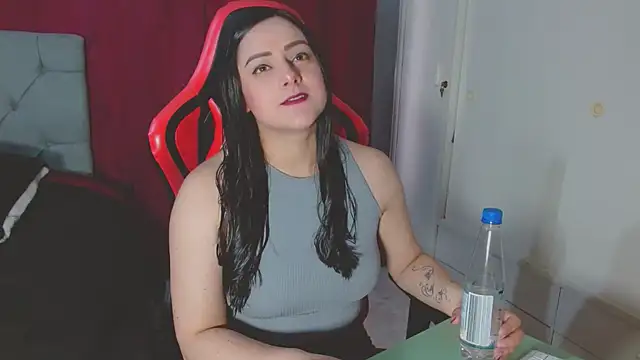 Noamartin  online show from December 2025 10:47:01 PM