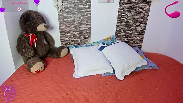 linda montoya online show from September 2025 09:59:02 PM