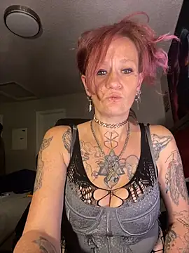 renegade vyxxen online show from February 2025 08:33:02 AM