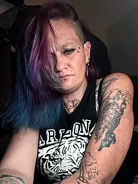 Snapshot of renegade_vyxxen chatting on January 2026 07:22:01 AM renegade vyxxen online show from January 2026 07:22:01 AM