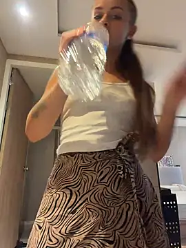 Snapshot of AngelinaTeller chatting on February 2026 01:12:01 AM AngelinaTeller online show from February 2026 01:12:01 AM