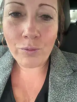 Snapshot of xsexycurvymilf chatting on December 2024 10:53:02 AM xsexycurvymilf online show from December 2024 10:53:02 AM