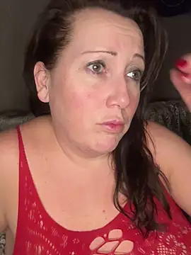 Snapshot of xsexycurvymilf chatting on February 2025 09:03:02 PM xsexycurvymilf online show from February 2025 09:03:02 PM