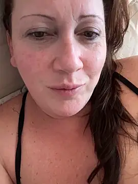 Snapshot of xsexycurvymilf chatting on March 2025 07:27:02 AM xsexycurvymilf online show from March 2025 07:27:02 AM