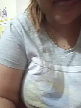 Snapshot of _Redwine_ chatting on January 2025 05:02:02 PM Redwine online show from January 2025 05:02:02 PM