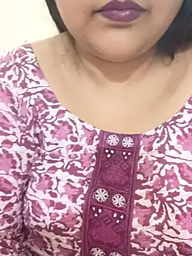 Snapshot of _Redwine_ chatting on February 2025 04:02:01 PM Redwine online show from February 2025 04:02:01 PM