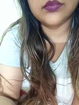 Snapshot of _Redwine_ chatting on March 2025 08:31:02 PM Redwine online show from March 2025 08:31:02 PM