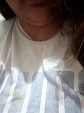 Snapshot of _Redwine_ chatting on March 2025 11:44:02 PM Redwine online show from March 2025 11:44:02 PM