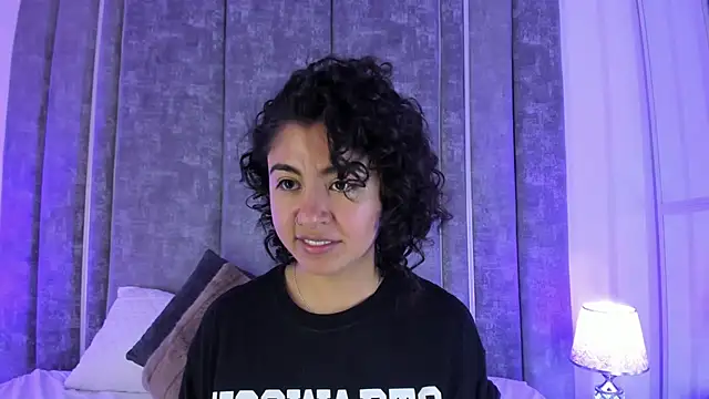 Amareto  online show from February 2025 12:17:02 PM