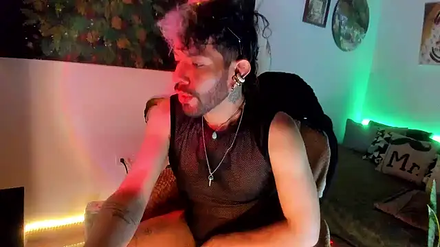 LatinMilk  online show from July 2026 11:17:02 AM