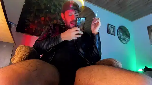 LatinMilk  online show from August 2026 01:30:01 AM