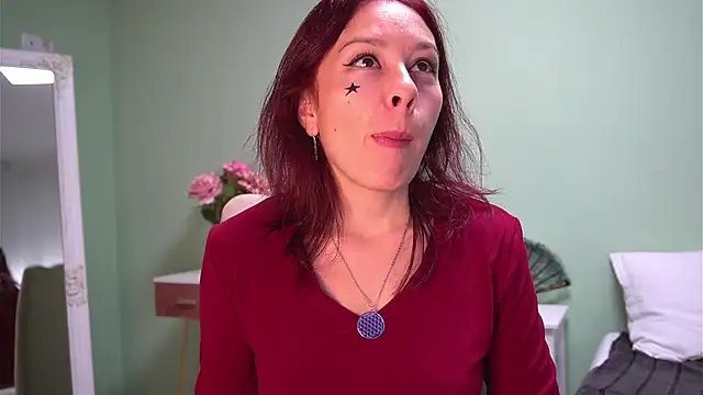 HaileyMoonn online show from October 2025 03:28:02 AM