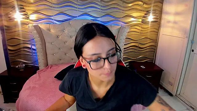 Snapshot of Andreita_Jones chatting on February 2025 12:02:02 PM Andreita Jones online show from February 2025 12:02:02 PM
