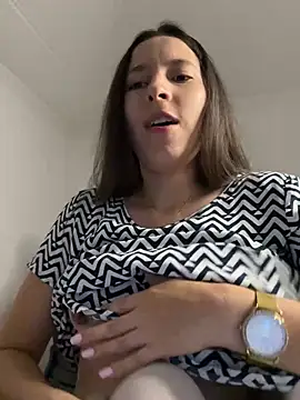 Snapshot of LittleDoll___ chatting on March 2025 01:50:02 AM LittleDoll online show from March 2025 01:50:02 AM