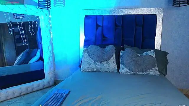 ashley brend online show from September 2025 09:25:02 PM