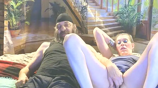 Snapshot of PropertyAndBiker chatting on November 2025 11:14:01 PM PropertyAndBiker online show from November 2025 11:14:01 PM