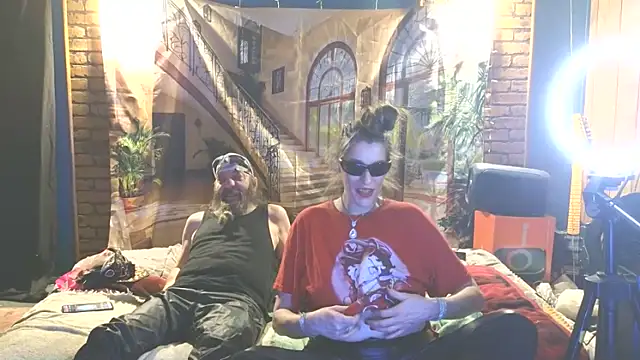 Snapshot of PropertyAndBiker chatting on November 2025 12:32:02 AM PropertyAndBiker online show from November 2025 12:32:02 AM