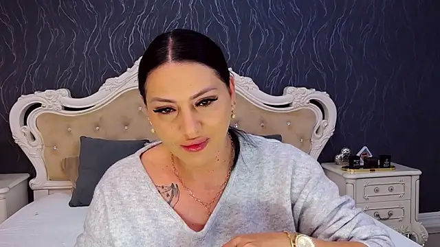 Snapshot of Lauren_Saint chatting on November 2025 09:43:01 AM Lauren Saint online show from November 2025 09:43:01 AM