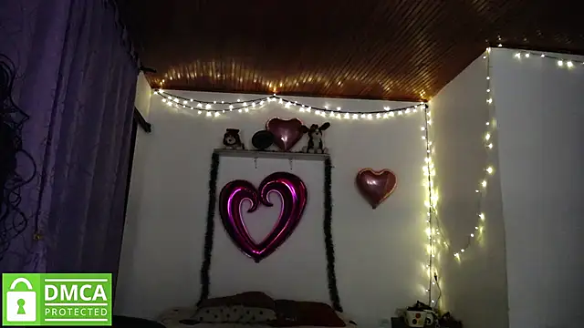 Mr MrsCurie online show from December 2024 11:37:02 PM