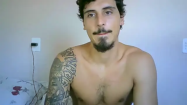 Snapshot of milkoffe chatting on January 2025 04:23:01 PM milkoffe online show from January 2025 04:23:01 PM