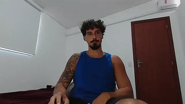 Snapshot of milkoffe chatting on February 2026 12:19:01 PM milkoffe online show from February 2026 12:19:01 PM