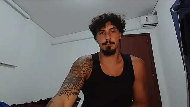 Snapshot of milkoffe chatting on February 2026 01:56:02 AM milkoffe online show from February 2026 01:56:02 AM