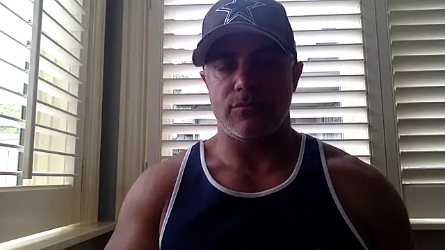 Snapshot of Bad_daddy21 chatting on September 2025 06:41:02 PM Bad daddy21 online show from September 2025 06:41:02 PM