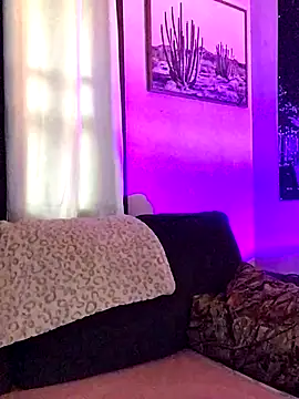 SidneyRaee online show from September 2025 01:58:01 PM