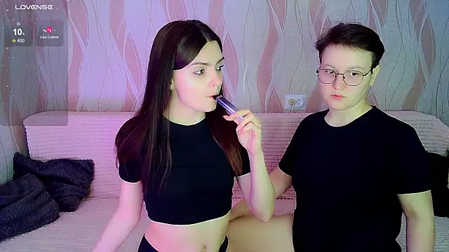  crazy baby  online show from October 2025 07:05:02 PM