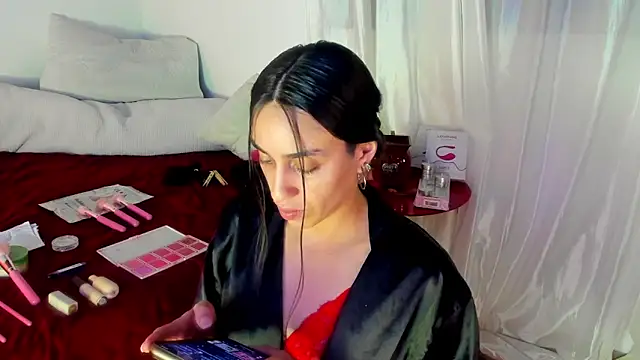 Milan Rouxx online show from February 2026 03:36:02 AM