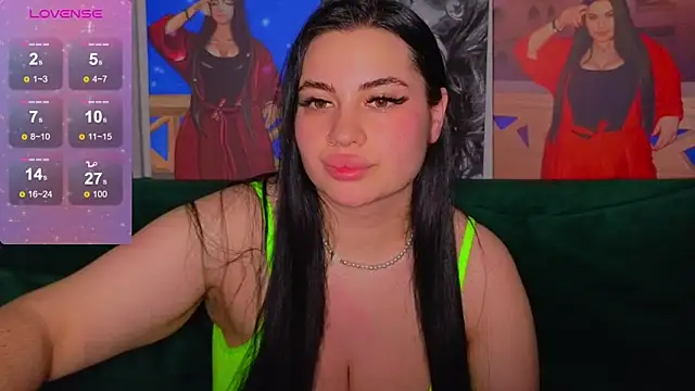 Snapshot of Nikki_Kardashian chatting on December 2024 10:55:02 PM Nikki Kardashian online show from December 2024 10:55:02 PM