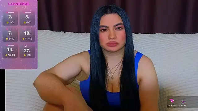 Snapshot of Nikki_Kardashian chatting on February 2025 01:54:01 AM Nikki Kardashian online show from February 2025 01:54:01 AM