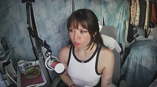 Snapshot of angelic_sg chatting on December 2024 11:45:01 PM angelic sg online show from December 2024 11:45:01 PM