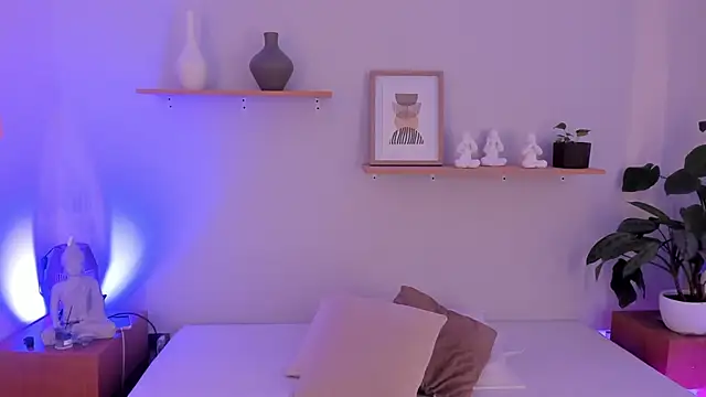 moll1e  online show from March 2025 02:01:02 PM