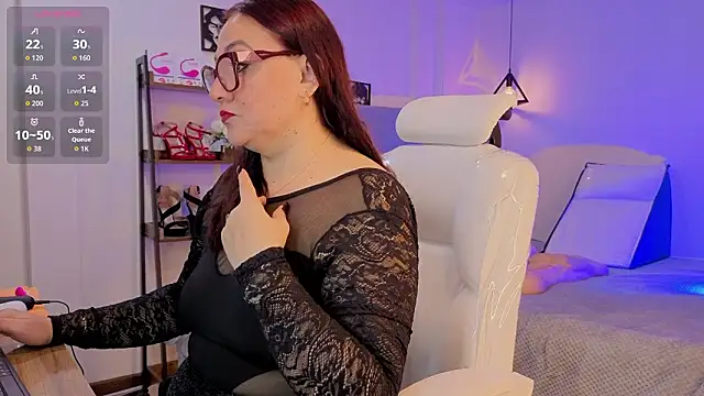 Snapshot of lady_nylon_ chatting on February 2026 12:02:01 PM lady nylon online show from February 2026 12:02:01 PM