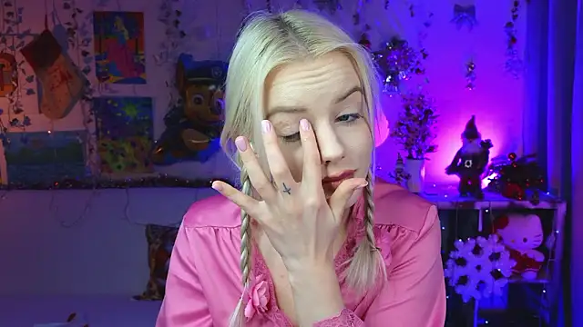 Snapshot of ImBonBon chatting on December 2024 09:46:01 PM ImBonBon online show from December 2024 09:46:01 PM