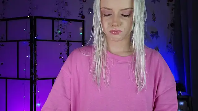 Snapshot of ImBonBon chatting on February 2025 04:21:01 AM ImBonBon online show from February 2025 04:21:01 AM