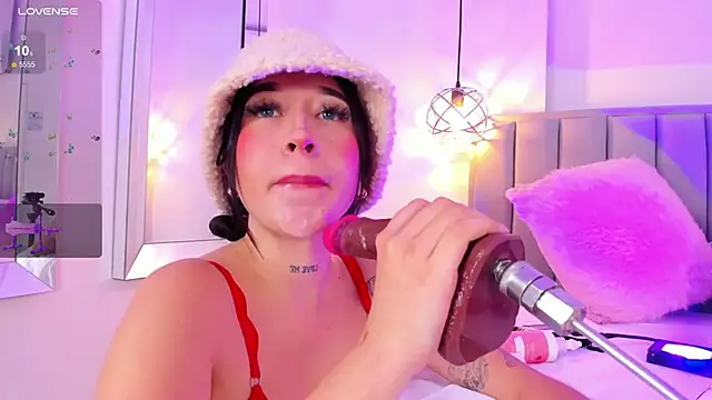 EriKlein online show from January 2025 11:02:01 PM